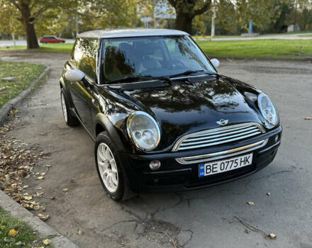 Черный Мини Купер, объемом двигателя 1.6 л и пробегом 198 тыс. км за 4700 $, фото 1 на Automoto.ua