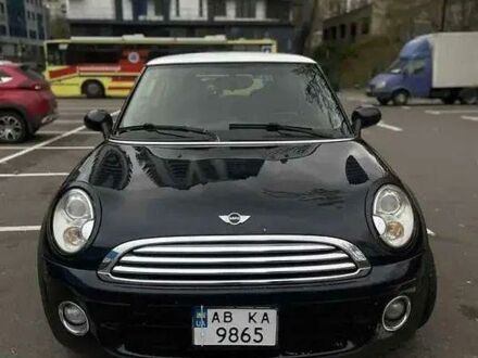 Чорний Міні Cooper, об'ємом двигуна 1.6 л та пробігом 198 тис. км за 4990 $, фото 1 на Automoto.ua