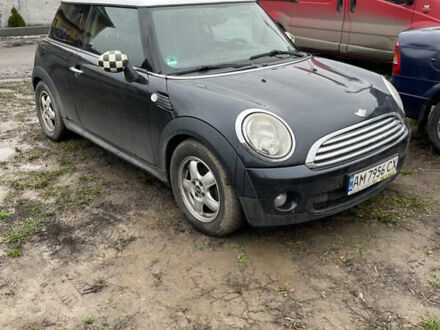 Черный Мини Купер, объемом двигателя 1.6 л и пробегом 251 тыс. км за 3600 $, фото 1 на Automoto.ua