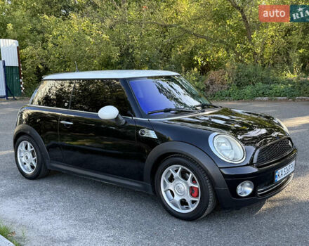 Чорний Міні Cooper, об'ємом двигуна 1.4 л та пробігом 175 тис. км за 7200 $, фото 1 на Automoto.ua
