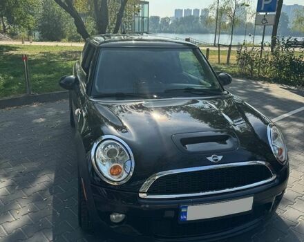Черный Мини Купер, объемом двигателя 1.6 л и пробегом 251 тыс. км за 7800 $, фото 1 на Automoto.ua