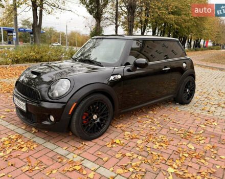 Черный Мини Купер, объемом двигателя 1.6 л и пробегом 119 тыс. км за 6699 $, фото 1 на Automoto.ua