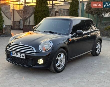 Чорний Міні Cooper, об'ємом двигуна 1.6 л та пробігом 350 тис. км за 4999 $, фото 1 на Automoto.ua