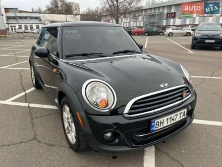 Черный Мини Купер, объемом двигателя 1.6 л и пробегом 230 тыс. км за 7500 $, фото 1 на Automoto.ua