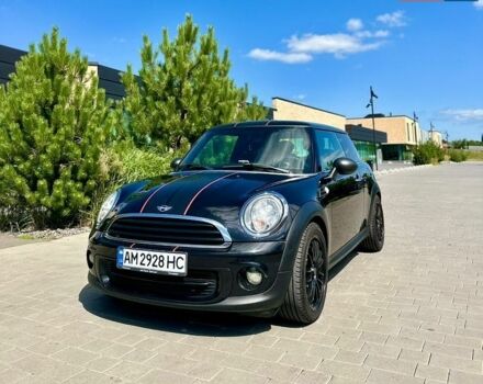 Черный Мини Купер, объемом двигателя 1.6 л и пробегом 130 тыс. км за 7800 $, фото 1 на Automoto.ua