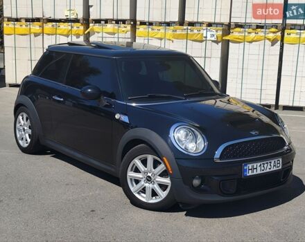 Чорний Міні Cooper, об'ємом двигуна 1.6 л та пробігом 135 тис. км за 8500 $, фото 1 на Automoto.ua