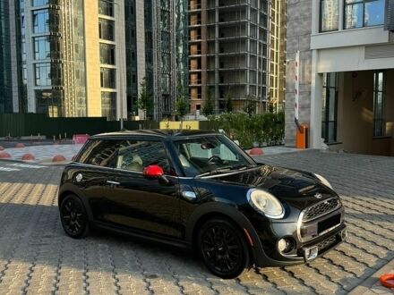 Чорний Міні Cooper, об'ємом двигуна 2 л та пробігом 180 тис. км за 12500 $, фото 1 на Automoto.ua