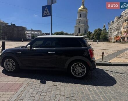 Чорний Міні Cooper, об'ємом двигуна 2 л та пробігом 115 тис. км за 15500 $, фото 1 на Automoto.ua