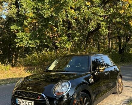 Чорний Міні Cooper, об'ємом двигуна 2 л та пробігом 119 тис. км за 15999 $, фото 1 на Automoto.ua