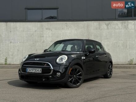 Чорний Міні Cooper, об'ємом двигуна 2 л та пробігом 190 тис. км за 12500 $, фото 1 на Automoto.ua