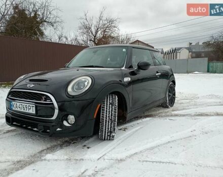 Черный Мини Купер, объемом двигателя 2 л и пробегом 128 тыс. км за 15700 $, фото 1 на Automoto.ua