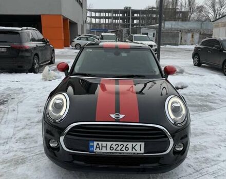 Черный Мини Купер, объемом двигателя 1.5 л и пробегом 61 тыс. км за 13500 $, фото 1 на Automoto.ua