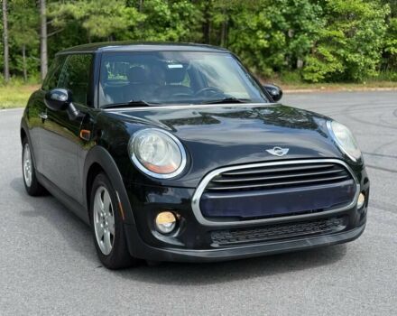 Черный Мини Купер, объемом двигателя 1.5 л и пробегом 79 тыс. км за 3500 $, фото 1 на Automoto.ua