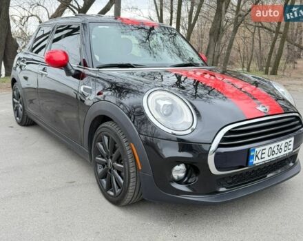 Чорний Міні Cooper, об'ємом двигуна 1.5 л та пробігом 62 тис. км за 13500 $, фото 1 на Automoto.ua