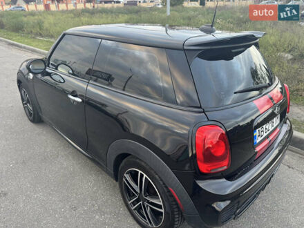 Міні Cooper 2016 у Києві на Automoto.ua Чорний Міні Cooper, об'ємом двигуна 2 л та пробігом 142 тис. км за 14500 $, фото 1 на Automoto.ua