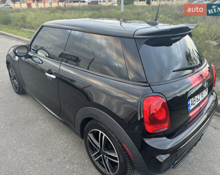 Мини Купер 2016 в Киеве на Automoto.ua Черный Мини Купер, объемом двигателя 2 л и пробегом 142 тыс. км за 14500 $, фото 1 на Automoto.ua