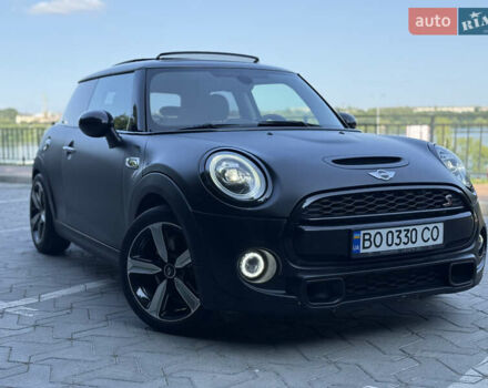 Чорний Міні Cooper, об'ємом двигуна 2 л та пробігом 110 тис. км за 15300 $, фото 1 на Automoto.ua