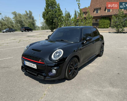Черный Мини Купер, объемом двигателя 2 л и пробегом 135 тыс. км за 17500 $, фото 1 на Automoto.ua