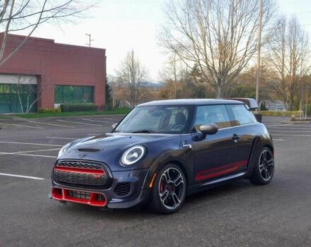 Черный Мини Купер, объемом двигателя 2 л и пробегом 26 тыс. км за 9500 $, фото 1 на Automoto.ua