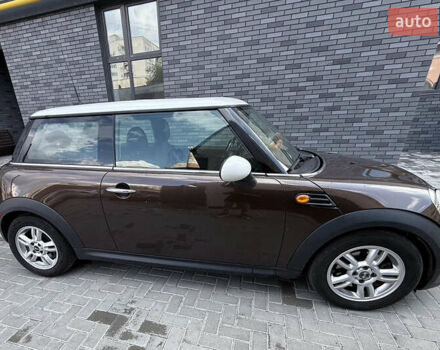 Коричневий Міні Cooper, об'ємом двигуна 1.6 л та пробігом 304 тис. км за 7400 $, фото 3 на Automoto.ua