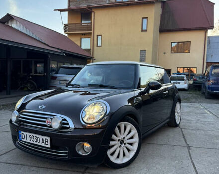 Мини Купер 2009 в Рахове на Automoto.ua Коричневый Мини Купер, объемом двигателя 1.6 л и пробегом 115 тыс. км за 5800 $, фото 1 на Automoto.ua