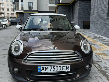 Коричневий Міні Cooper, об'ємом двигуна 1.6 л та пробігом 304 тис. км за 7400 $, фото 1 на Automoto.ua