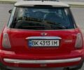 Червоний Міні Cooper, об'ємом двигуна 1.6 л та пробігом 268 тис. км за 4899 $, фото 4 на Automoto.ua