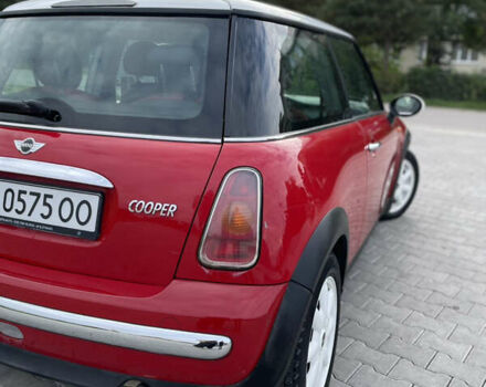 Червоний Міні Cooper, об'ємом двигуна 1.6 л та пробігом 110 тис. км за 4899 $, фото 11 на Automoto.ua
