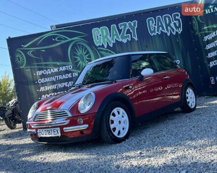 Червоний Міні Cooper, об'ємом двигуна 1.6 л та пробігом 226 тис. км за 4500 $, фото 2 на Automoto.ua