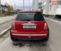 Червоний Міні Cooper, об'ємом двигуна 1.36 л та пробігом 232 тис. км за 5200 $, фото 5 на Automoto.ua