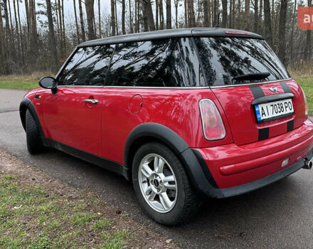 Красный Мини Купер, объемом двигателя 1.6 л и пробегом 136 тыс. км за 4999 $, фото 7 на Automoto.ua
