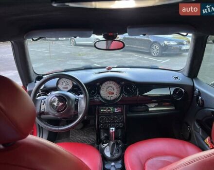 Красный Мини Купер, объемом двигателя 1.6 л и пробегом 260 тыс. км за 4200 $, фото 1 на Automoto.ua