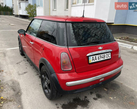 Червоний Міні Cooper, об'ємом двигуна 1.36 л та пробігом 232 тис. км за 5200 $, фото 4 на Automoto.ua
