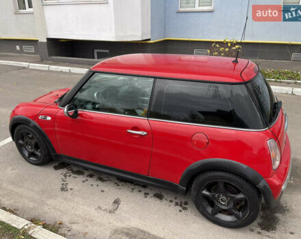 Червоний Міні Cooper, об'ємом двигуна 1.36 л та пробігом 232 тис. км за 5200 $, фото 3 на Automoto.ua