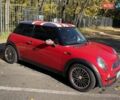 Красный Мини Купер, объемом двигателя 1.6 л и пробегом 197 тыс. км за 3700 $, фото 1 на Automoto.ua