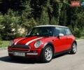 Червоний Міні Cooper, об'ємом двигуна 1.6 л та пробігом 198 тис. км за 4300 $, фото 1 на Automoto.ua
