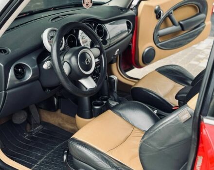 Красный Мини Купер, объемом двигателя 1.6 л и пробегом 245 тыс. км за 4850 $, фото 10 на Automoto.ua