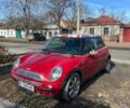 Красный Мини Купер, объемом двигателя 1.6 л и пробегом 197 тыс. км за 3700 $, фото 1 на Automoto.ua