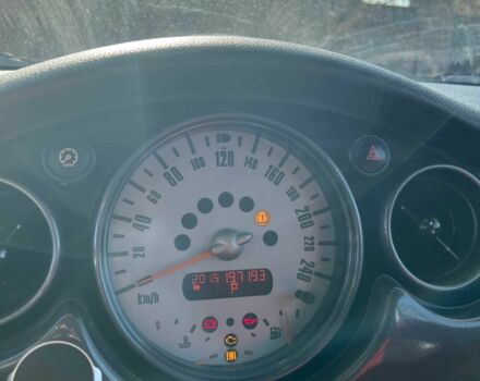 Красный Мини Купер, объемом двигателя 1.6 л и пробегом 197 тыс. км за 3700 $, фото 6 на Automoto.ua