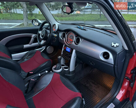 Червоний Міні Cooper, об'ємом двигуна 1.6 л та пробігом 156 тис. км за 6800 $, фото 29 на Automoto.ua