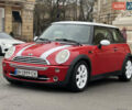 Червоний Міні Cooper, об'ємом двигуна 1.6 л та пробігом 167 тис. км за 5700 $, фото 2 на Automoto.ua