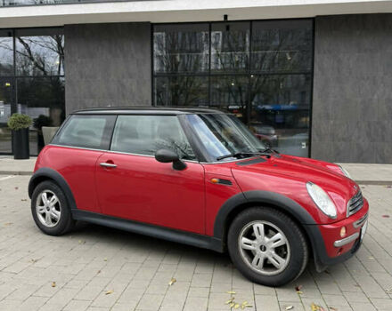 Червоний Міні Cooper, об'ємом двигуна 1.4 л та пробігом 321 тис. км за 5200 $, фото 2 на Automoto.ua