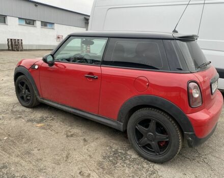 Червоний Міні Cooper, об'ємом двигуна 1.6 л та пробігом 133 тис. км за 5400 $, фото 1 на Automoto.ua