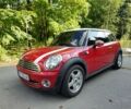 Червоний Міні Cooper, об'ємом двигуна 1.6 л та пробігом 208 тис. км за 5990 $, фото 1 на Automoto.ua