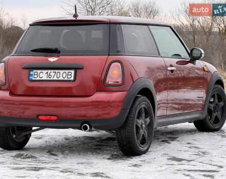 Червоний Міні Cooper, об'ємом двигуна 1.4 л та пробігом 195 тис. км за 5599 $, фото 10 на Automoto.ua