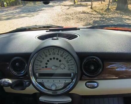 Червоний Міні Cooper, об'ємом двигуна 1.6 л та пробігом 56 тис. км за 8300 $, фото 9 на Automoto.ua