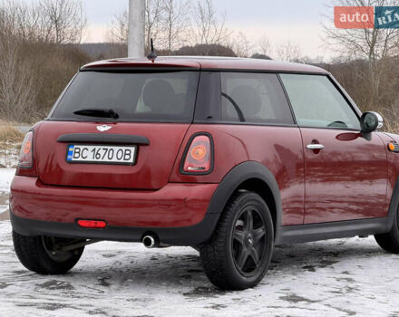 Червоний Міні Cooper, об'ємом двигуна 1.4 л та пробігом 195 тис. км за 5599 $, фото 13 на Automoto.ua