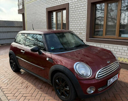 Красный Мини Купер, объемом двигателя 1.4 л и пробегом 126 тыс. км за 5700 $, фото 2 на Automoto.ua