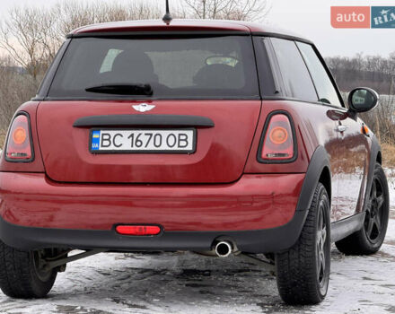 Червоний Міні Cooper, об'ємом двигуна 1.4 л та пробігом 195 тис. км за 5599 $, фото 9 на Automoto.ua