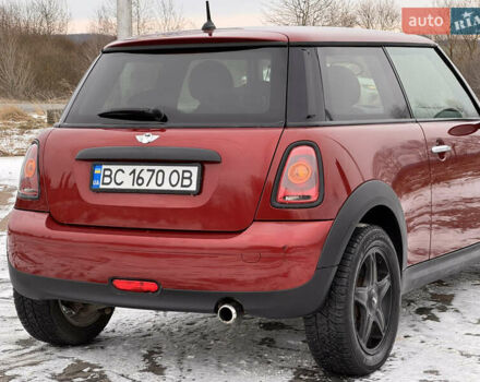 Червоний Міні Cooper, об'ємом двигуна 1.4 л та пробігом 195 тис. км за 5599 $, фото 16 на Automoto.ua